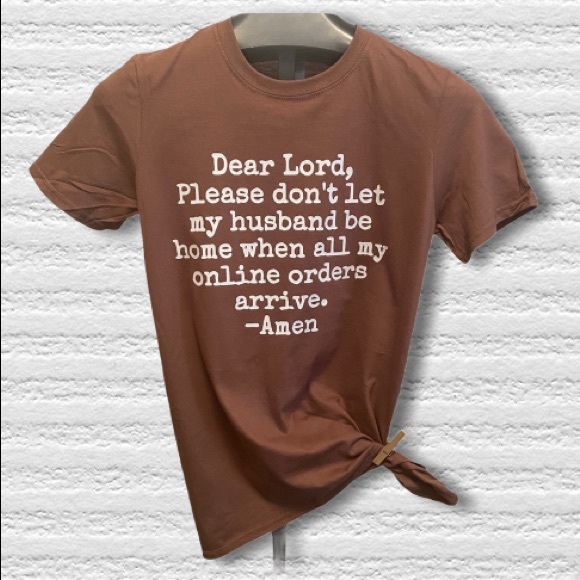 Gildan Tops - Funny Dear Lord graphic shirt small